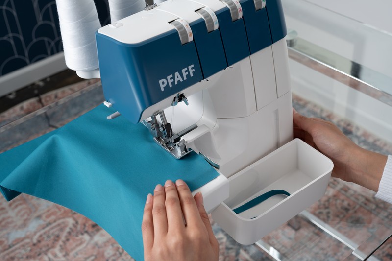 PFAFF admire™ 1000