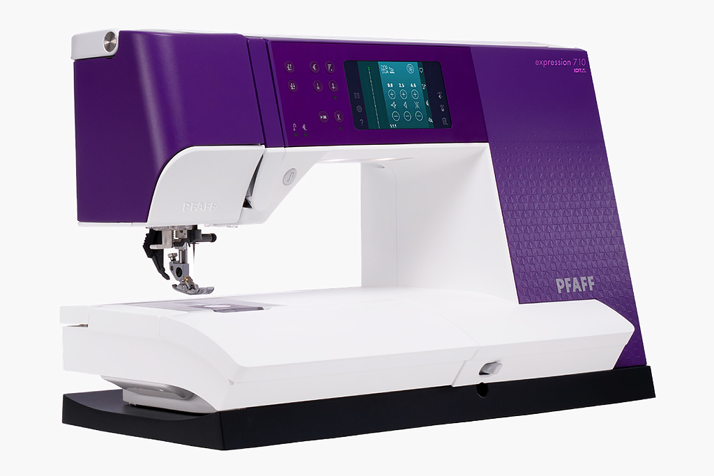 PFAFF expression™ 710